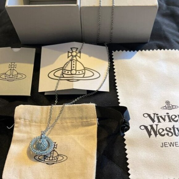 Vivienne Westwood turquoise orb crystal necklac - Picture 1 of 5